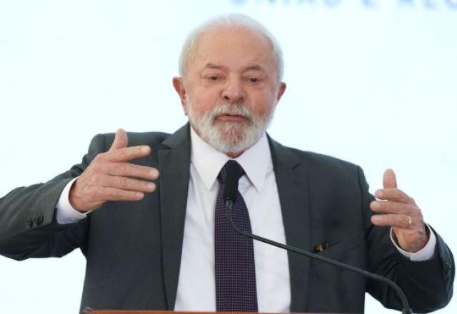 Imagem da noticia Lula vai despachar do Alvorada pelo menos até 4ª feira