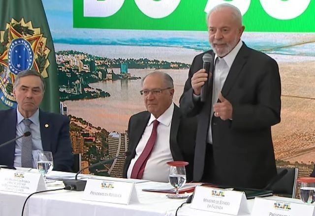 Imagem da noticia Lula fala em visitar cidades do RS após água baixar para burocracia não "atrapalhar" medidas de socorro