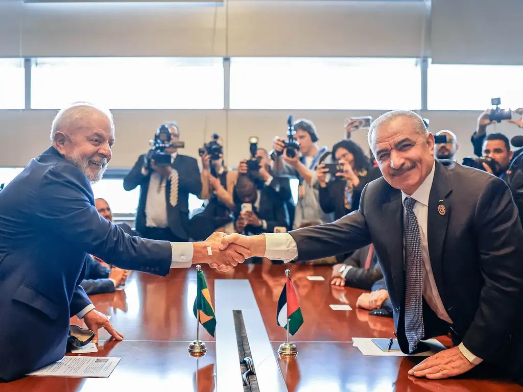 Imagem da noticia Primeiro-ministro palestino nega relações com Hamas e reafirma genocídio