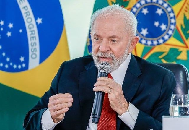 Imagem da noticia Lula fica "assustado" com declaração de Maduro e diz que é preciso respeito ao processo democrático na Venezuela