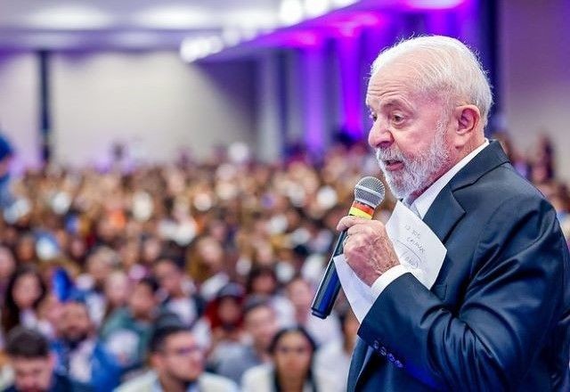 Imagem da noticia SBT News na TV: Lula lança programa de renegociação para pequenas empresas