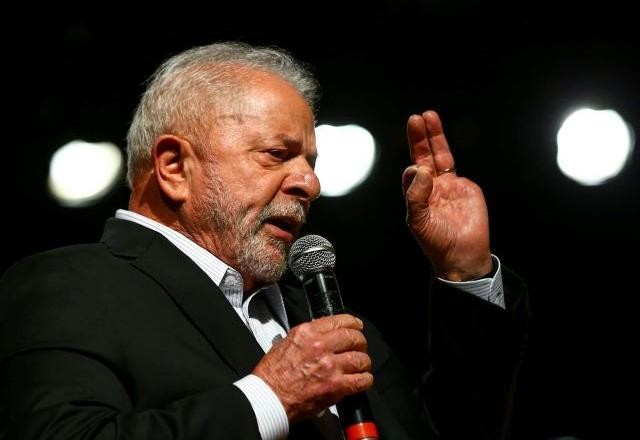 Imagem da noticia Lula cancela viagem a Brasília nesta 3ª feira