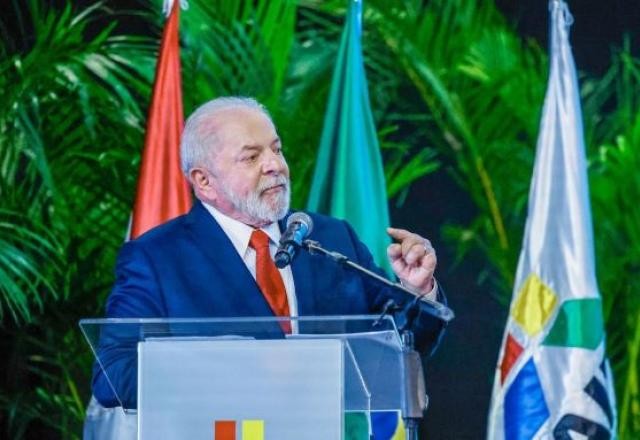 Imagem da noticia Em comitiva disputada, Lula deve fechar cerca de 20 acordos na China