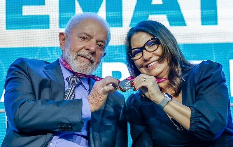 Imagem da noticia Lula diz que elite econômica do país nunca se importou com educação