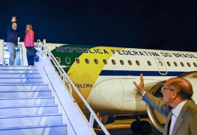 Lula embarca para Portugal em primeira viagem à Europa no 3º mandato