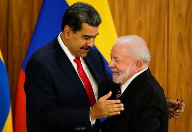 Lula diz que Venezuela de Maduro não é uma ditadura, mas regime "desagradável" e "governo com viés autoritário"