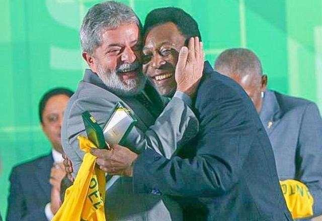 Lula vai ao velório de Pelé, em Santos, nesta 3ª feira