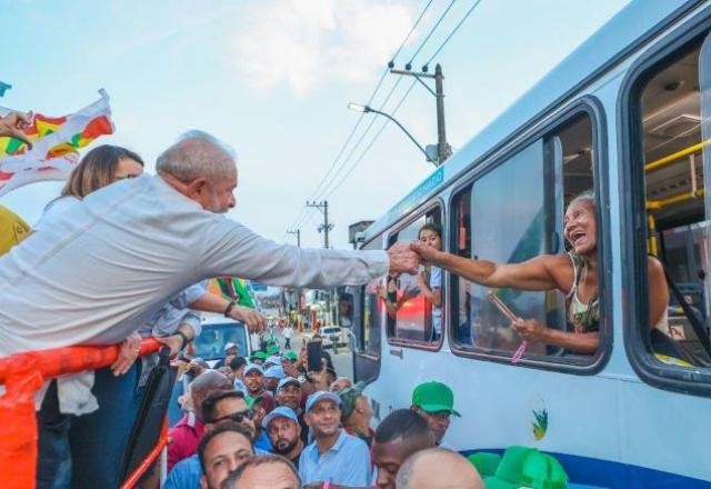 Imagem da noticia Lula faz comício na Baixada Fluminense mirando reverter desvantagem na região