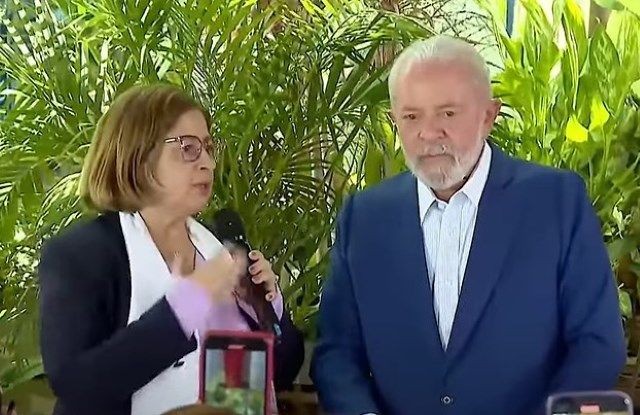 Imagem da noticia Lula diz que democracia vive período mais longevo da história e cita interferência de militares na política