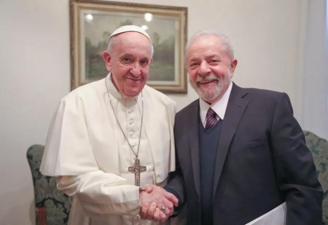 Imagem da noticia Lula parabeniza papa Francisco por aniversário de 86 anos