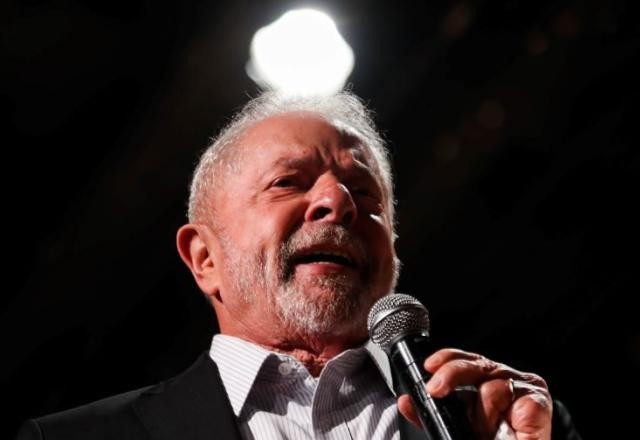 Imagem da noticia Lula dá entrada no Sírio-Libanês para exames de rotina
