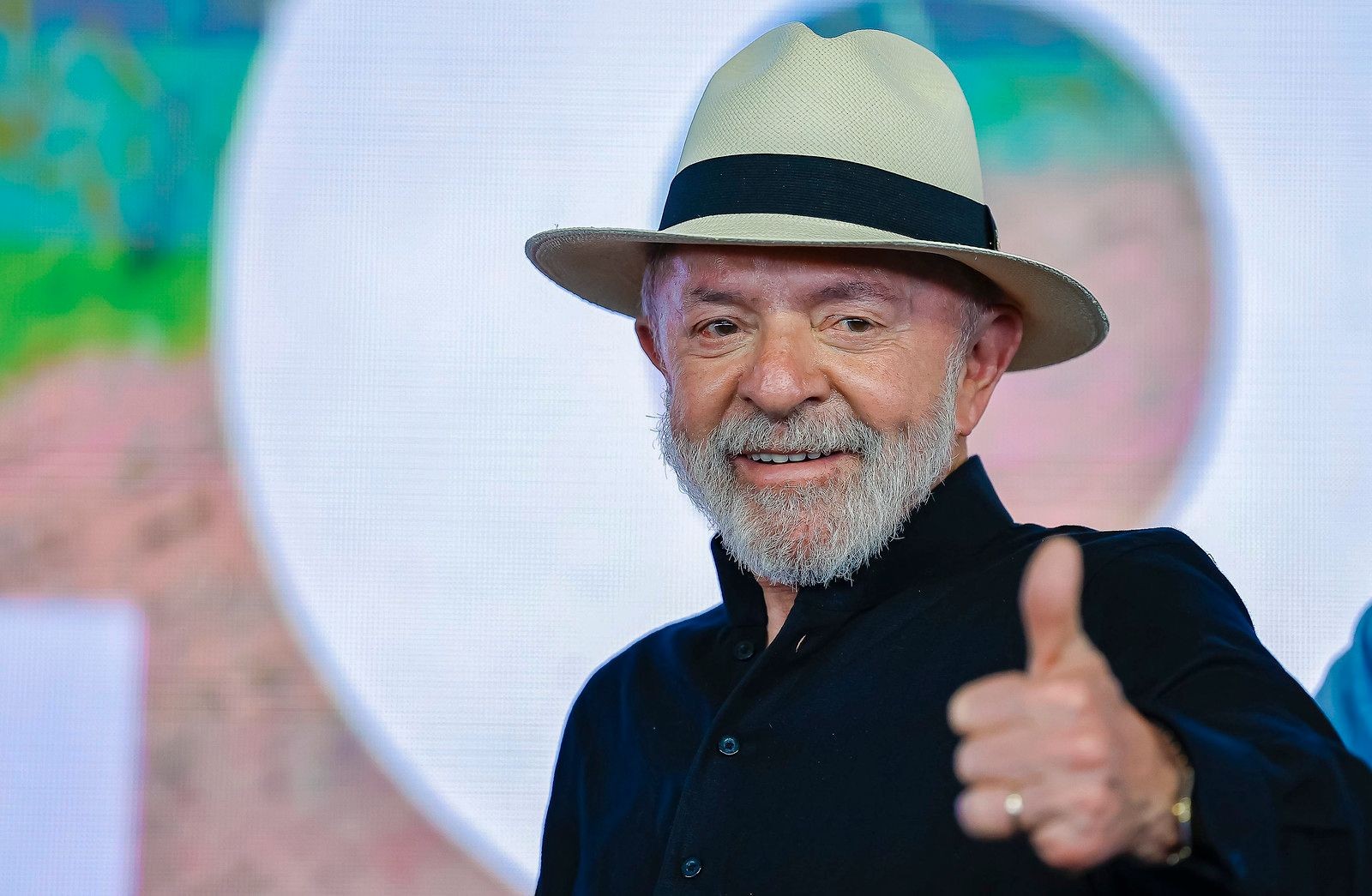 Imagem da noticia Lula dá prazo para governo liberar linha de crédito para reforma de casas