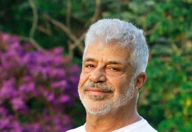 Imagem da noticia Lulu Santos apresenta melhora após crise de gastroenterite, diz boletim médico