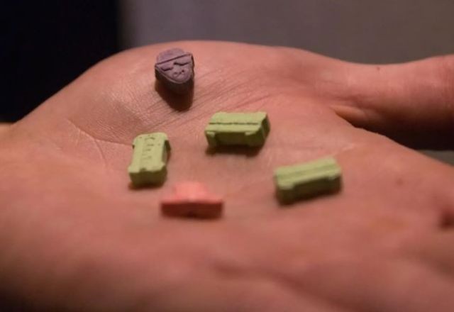 Imagem da noticia PCC e grupos criminosos da Europa fazem escambo de drogas, aponta relatório