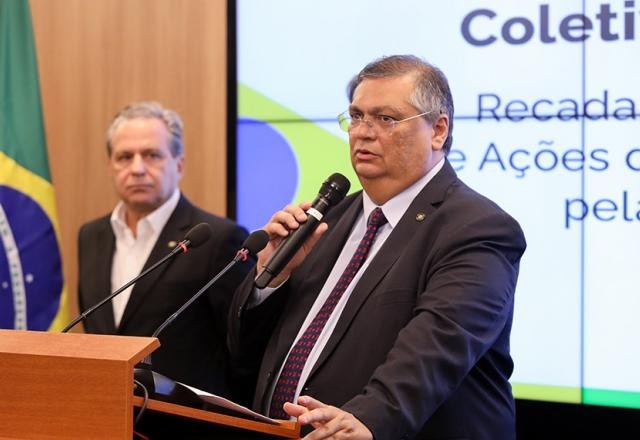 Imagem da noticia Lula vai anunciar medidas na área de segurança pública nesta semana, diz Dino