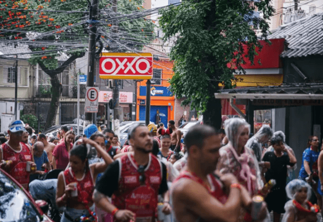 Imagem da noticia Varejo tradicional concorre com ambulantes no Carnaval e entra em 'modo Oxxo'