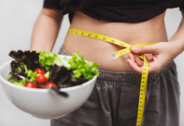 Imagem da noticia Zero carboidrato, jejum intermitente e canetas: entenda cuidados e riscos das dietas 