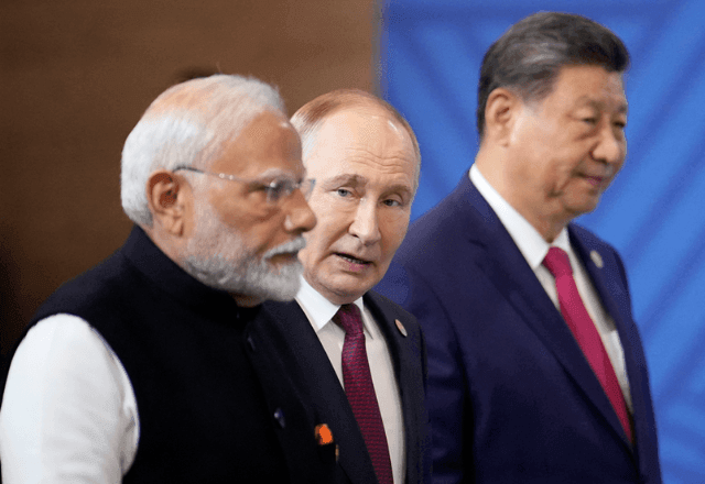 Imagem da noticia Putin liga para Modi, Xi Jinping e outros líderes estrangeiros antes de reunião com Trump
