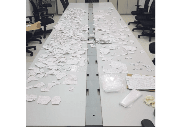 Imagem da noticia Veja bilhetes encontrados em presídio que levaram à investigação que prendeu Deolane