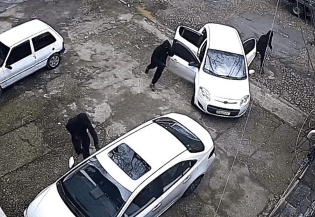 Imagem da noticia Cinco são presos suspeitos de sequestro em Porto Alegre