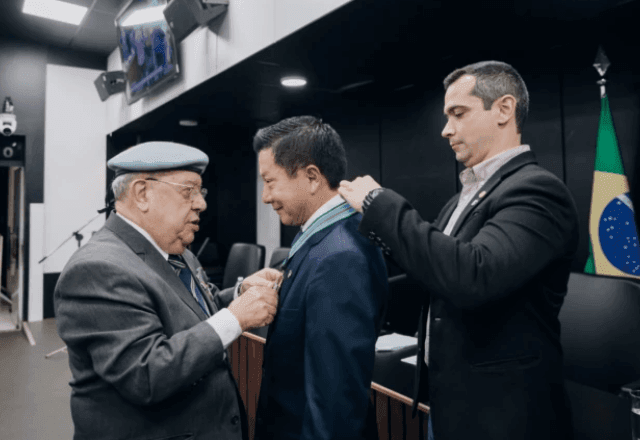 Imagem da noticia Médico condenado por estupro é homenageado na Assembleia Legislativa de SP