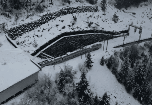 Imagem da noticia Trem descarrila na Suíça e deixa 5 feridos