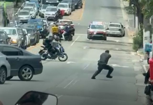 Imagem da noticia Suspeito morre após ser baleado pela PM durante tentativa de assalto no Morumbi (SP)