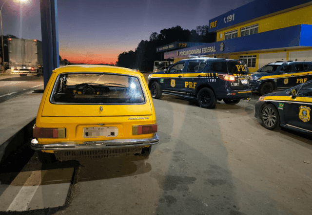 Imagem da noticia Brasília amarela furtada há um ano é recuperada pela Polícia Rodoviária Federal 