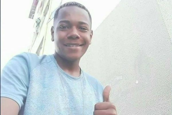 MP-RJ pede afastamento de policiais suspeitos de executar jovem