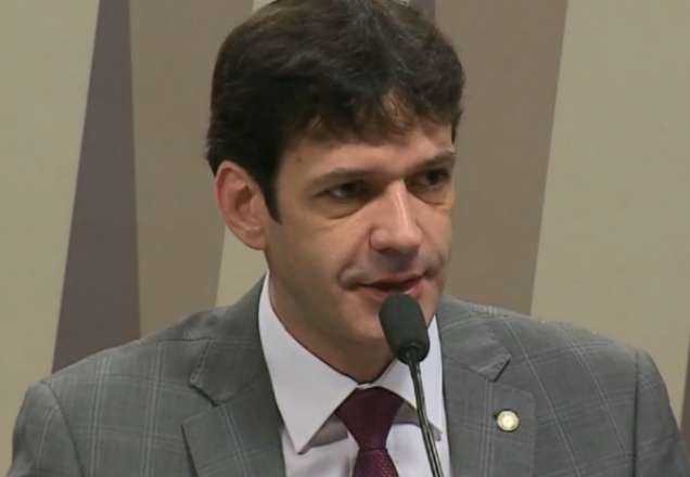 Imagem da noticia MP denuncia ministro do Turismo em caso de candidaturas laranjas do PSL