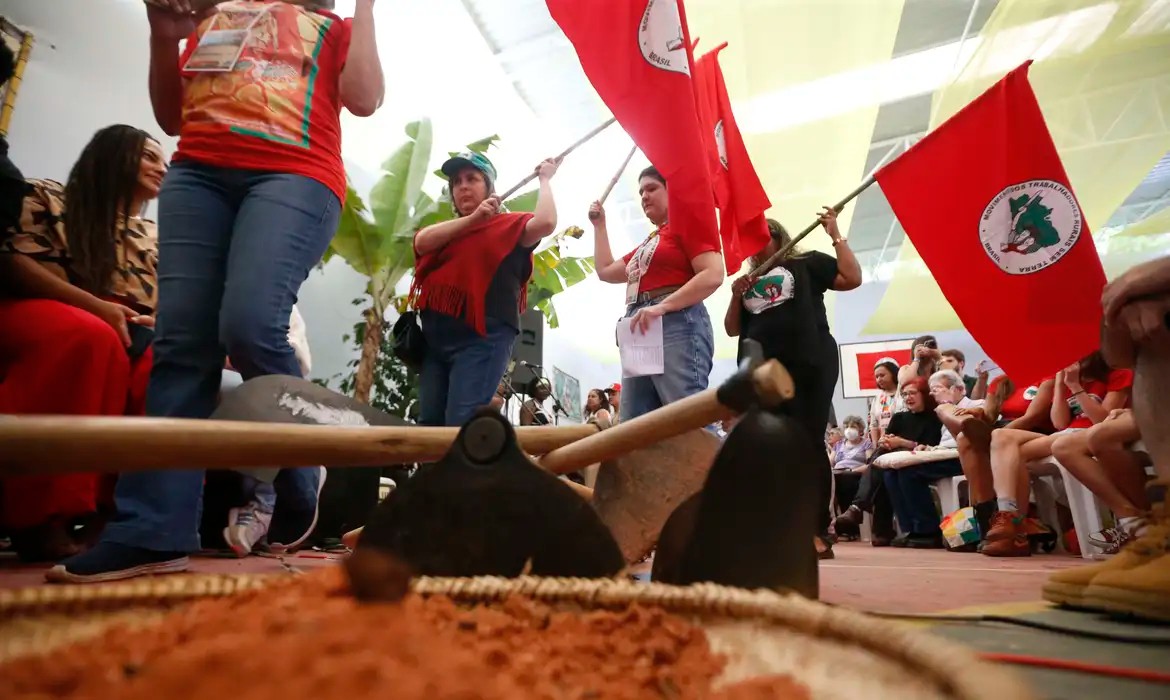 MST critica projeto que penaliza invasores de terras aprovado pela Câmara