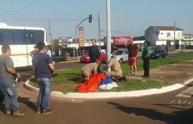 Imagem da noticia MS: Paraquedista tenta pousar em avenida movimentada e é atropelado