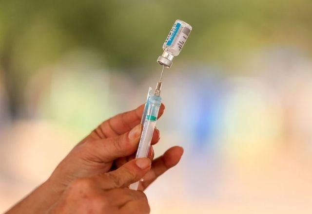 Imagem da noticia AstraZeneca apresenta eficácia contra a variante delta, diz estudo