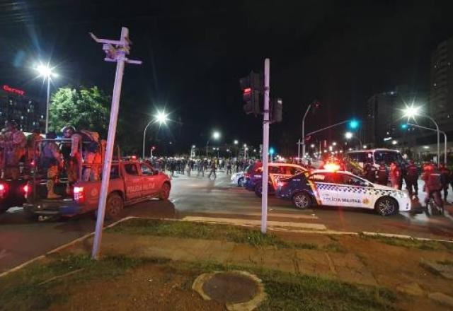 Imagem da noticia MP quer bloquear conta de financiador de índio, estopim de vandalismo no DF