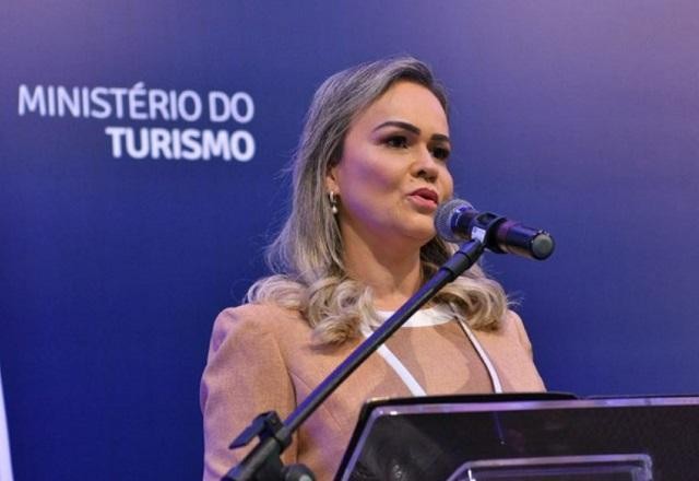 Imagem da noticia Lula mantém ministra do Turismo mesmo com pressão do União Brasil