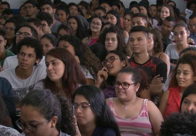 Imagem da noticia Mais de cinco milhões de alunos são esperados no Enem