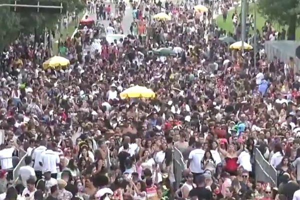Imagem da noticia Mais de 180 blocos de pré-carnaval tomam as ruas de São Paulo