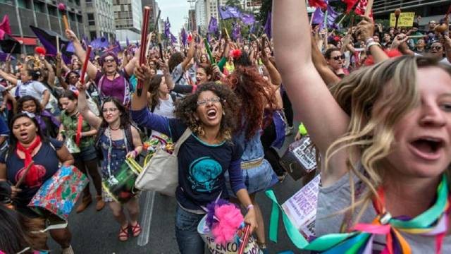 Imagem da noticia Poder Expresso: O desafio das mulheres na busca de direitos