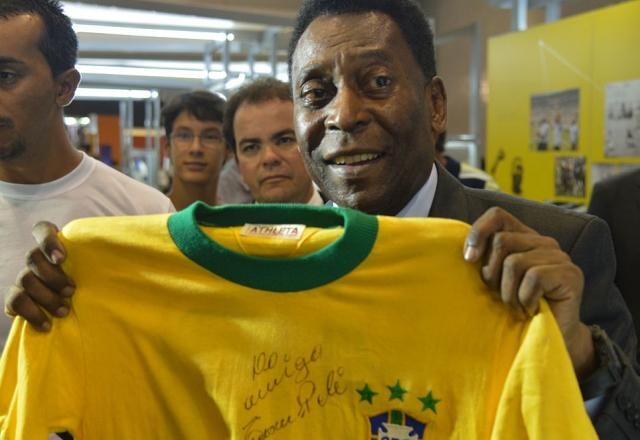 Mapa Mundi: Papa e líderes mundiais dão adeus a Pelé