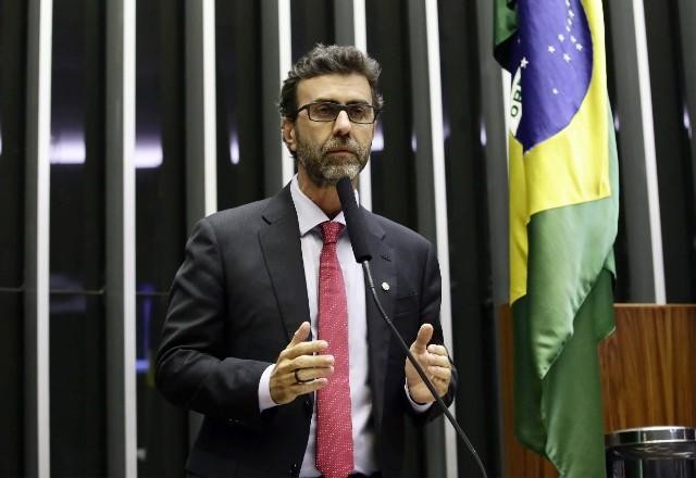 Imagem da noticia Marcelo Freixo aceita convite para presidir a Embratur