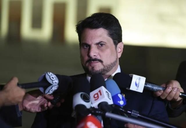 Imagem da noticia Polícia Federal faz buscas no gabinete do senador Marcos do Val