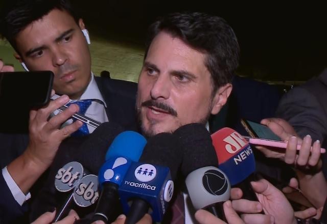 Imagem da noticia Do Val muda versão: "Fui conversando, não vi onde estava entrando"