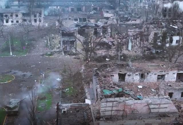 Imagem da noticia Guerra na Ucrânia: 8 mil pessoas foram mortas em Mariupol em 11 meses