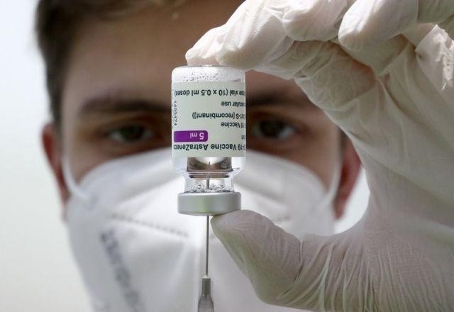 Imagem da noticia Autoridades alemãs suspendem uso da vacina AstraZeneca após 9 mortes e 31 casos de trombose