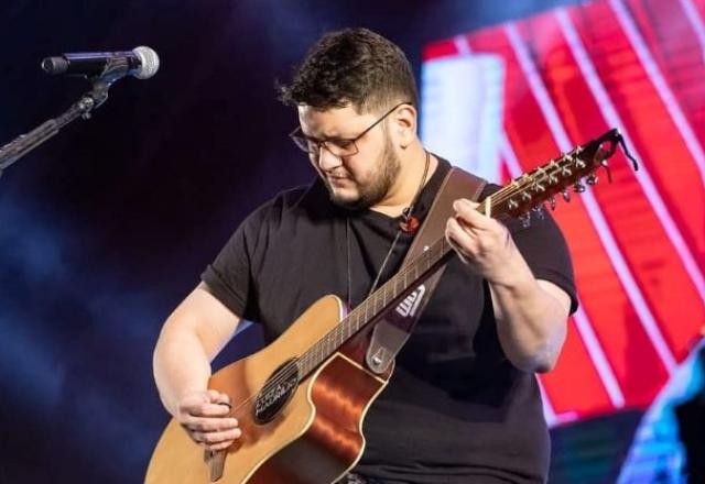 Imagem da noticia Famosos lamentam morte do sertanejo Maurílio, da dupla com Luiza