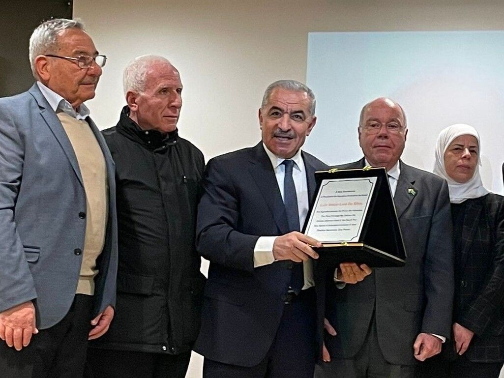 Imagem da noticia Fundação palestina homenageia Lula na Cisjordânia