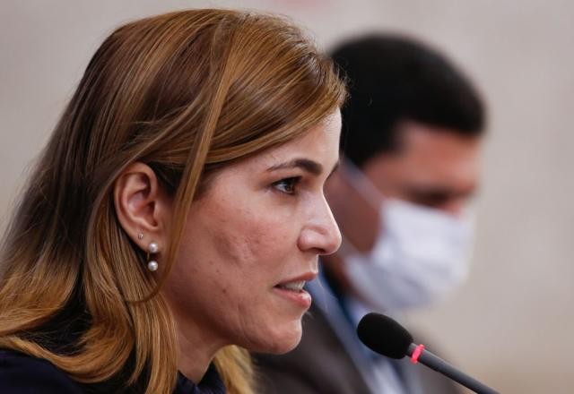 Imagem da noticia Quem é Mayra Pinheiro, a "capitã cloroquina" que irá depor na CPI