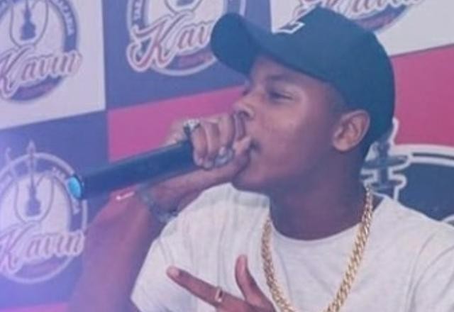 Imagem da noticia Mc Jotinha é assassinado a tiros após separar briga em bar no RJ