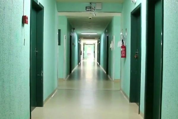 Imagem da noticia Médicos acusados de cobrar por partos cobertos pelo SUS são presos no RS