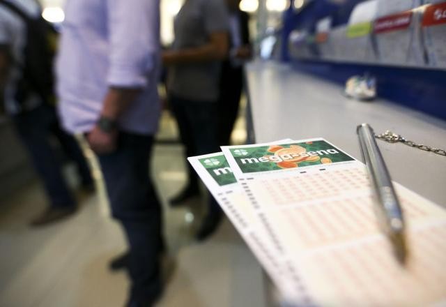 Imagem da noticia Resultado Mega-Sena 2759: ninguém acerta seis dezenas e prêmio vai à R$ 38 milhões; veja números